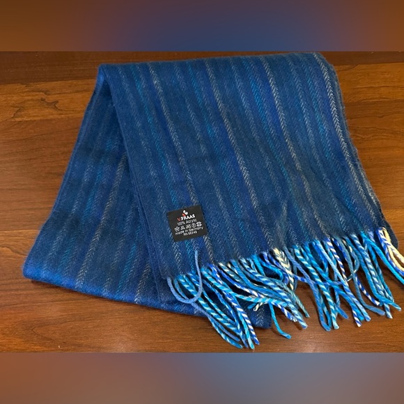 VTG 1980-85 Shades of Blue Long Striped Scarf by V.FRAAS Made in Germany - Picture 5 of 9